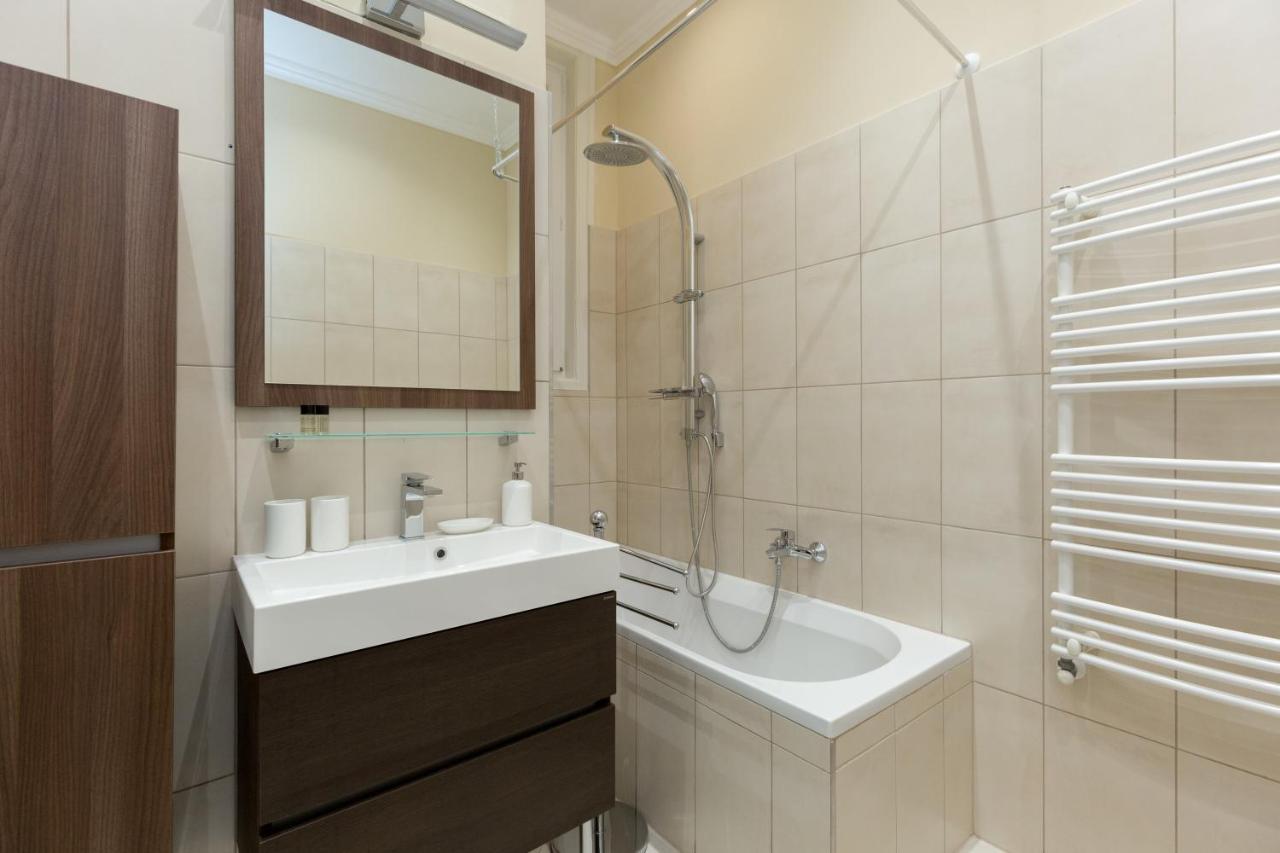City Center Grand Luxury W 2Br/2Bt Budapest Luaran gambar